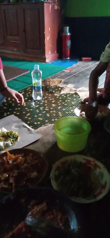 WARUNG PELECING GINOK