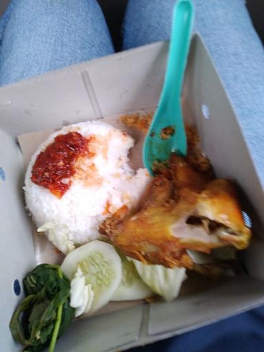 SPECIAL AYAM KAMPUNG MBA UNIEK