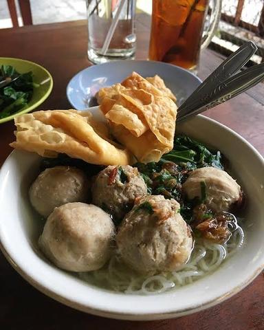 WARUNG BAKSO YU NI