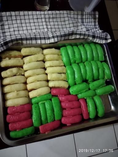 PUKIS CAKEKINIAN