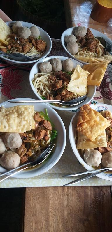 BAKSO SOLO SIMBOK