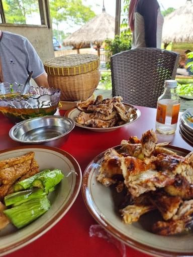 GRILLED CHICKEN WARUNG SATU ATAP