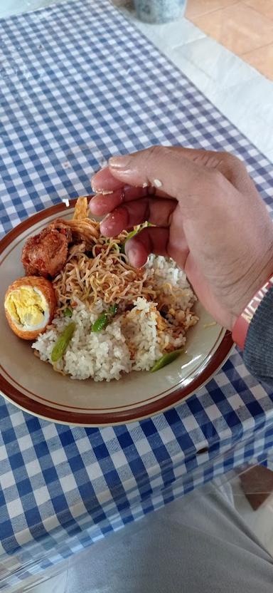 WARUNG NASI - FINA