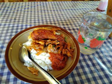 WARUNG NASI - FINA