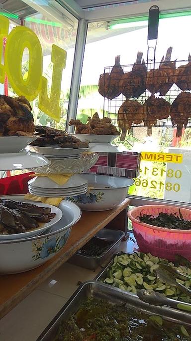 MASAKAN PADANG LORI INDAH 4