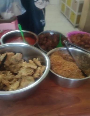 NASI UDUK IBU JUM