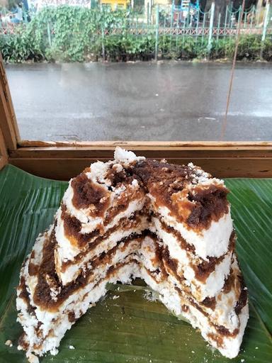 KUE DONGKAL / AWUK KHAS BETAWI DAN SUNDA