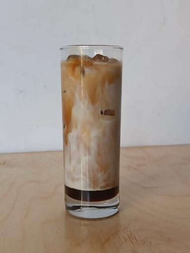 KEDAI KOPI KOTSUNAKI