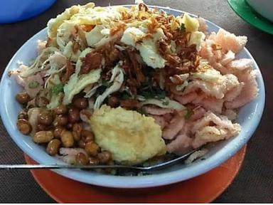 BUBUR AYAM BANG HATTA RAWAMANGUN