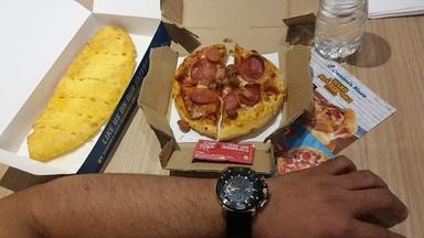 DOMINO'S PIZZA