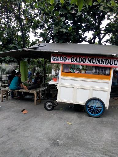 GADO-GADO MUNDU