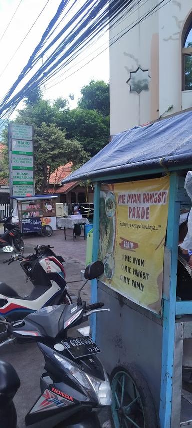 MIE AYAM PAKDE ZAKAT