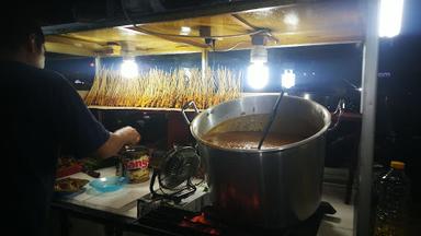 SATE PADANG BUYUNG HITAM