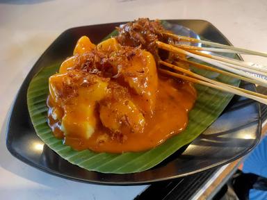 SATE PADANG UDA ADANG