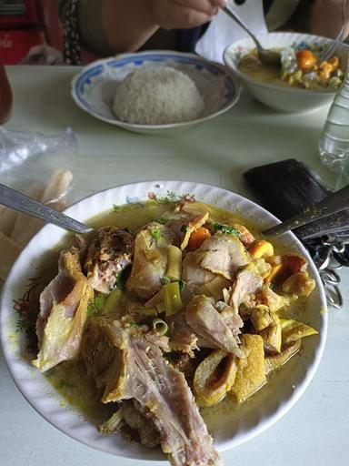 SOTO AYAM ASLI AMBENGAN SURABAYA CAK TAJI