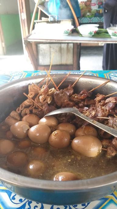 SOTO AYAM SEMARANG MBAH JARNO