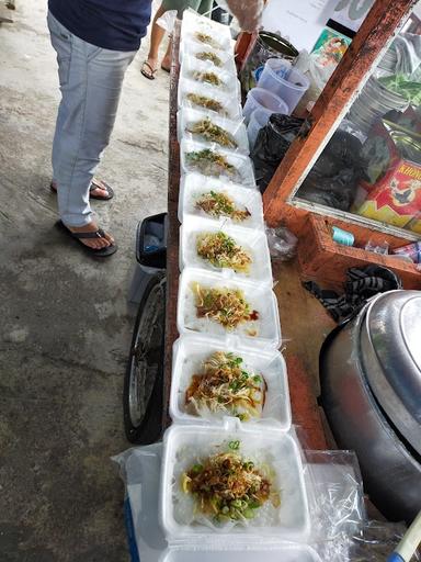 BUBUR AYAM SPESIAL MAS DIKA CABANG GANJURAN