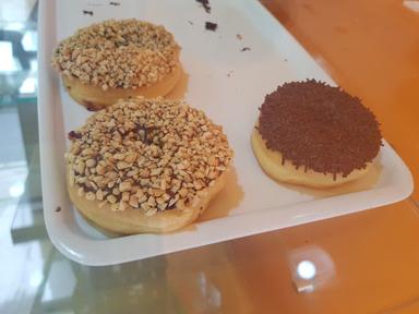 DONAT MADU CIHANJUANG PURBALINGGA