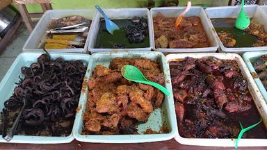 WARUNG NASI IBU LILIS