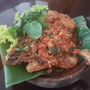 AYAM GORENG CIANJUR