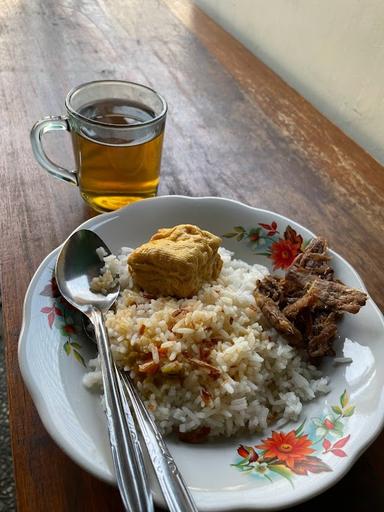 NASI UDUK LUGINA PUTRA