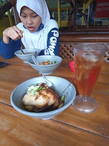 PEMPEK PAKCIK 10 ULU SIMPANG TIGA