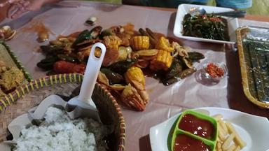 RADJA SEAFOOD PWK