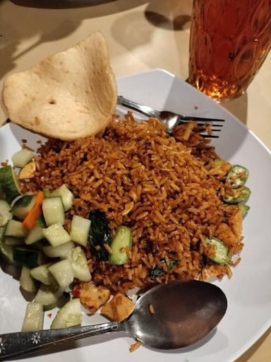 ROYAL HOT FRIED RICE