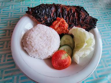 IKAN BAKAR SERUWIT