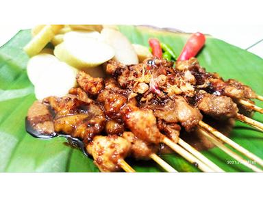 SATE AYAM KIARASA