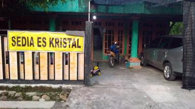 AGEN ES BATU KRISTAL