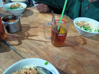 MIE AYAM & BAKSO RUDAL PERUT