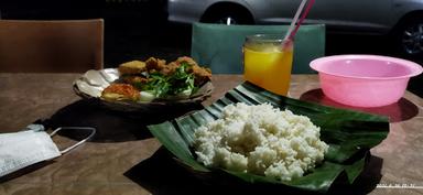 WARUNG SEJOLI