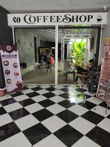 GENTLEMAN BARBER & COFFEE PURWOKERTO