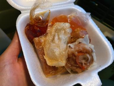 KUBARO DIMSUM & PANGSIT