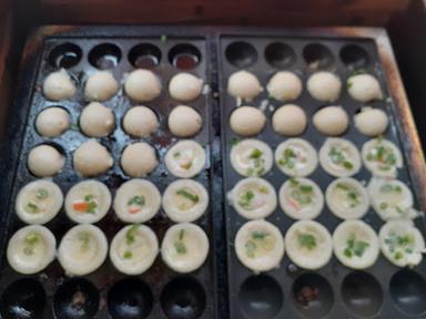 TAKOYAKI OISHII