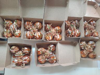 TAKOYAKI OISHII