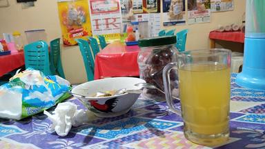 BAKSO SOTO MIE AYAM PAK YANTO PASAR PON