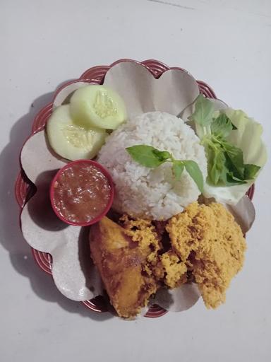 KEDAI PECEL LELE KREMES MAS AKA