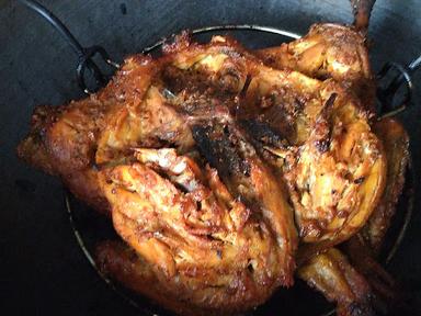 MBAH DINEM ROASTED CHICKEN