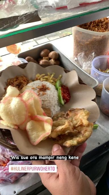 NASI UDUK MPOK NUR JL BANK