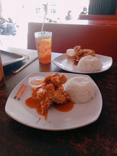 ROCKET CHICKEN SAWANGAN