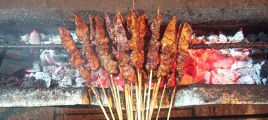 SATE AYAM MADURA