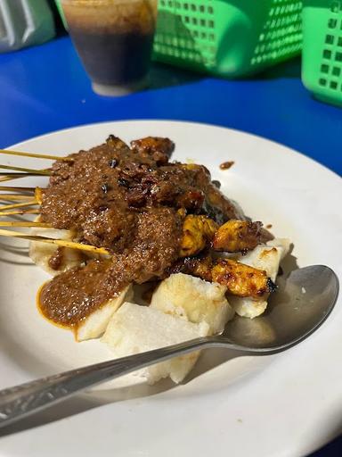 SATE AYAM PAK PARTO ASLI KALIBOGOR