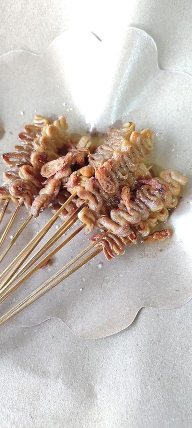 SATE TAICHAN DAN SATE AYAM BETARA