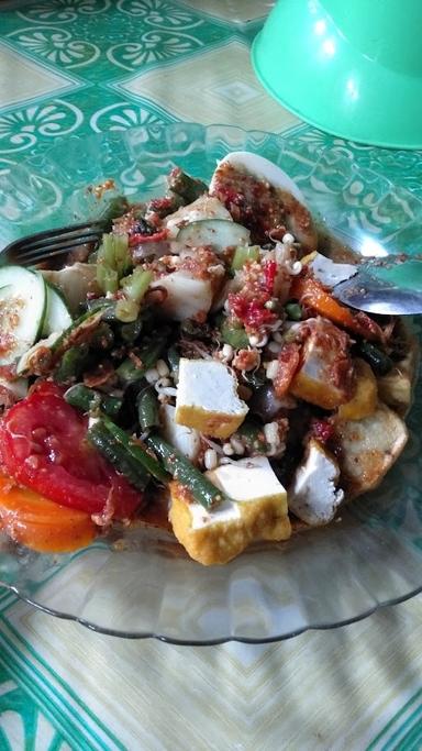 WARUNG GADO-GADO KUNING