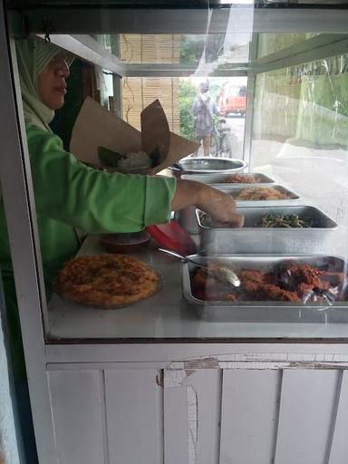 WARUNG NASI RAMES BU ANTIN