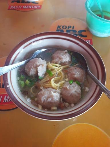 BAKSO PAK KENTUT