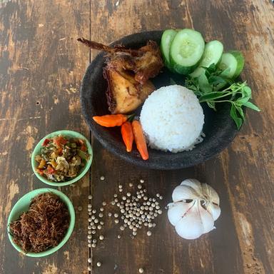 JURAGAN AYAM GORENG LAOS