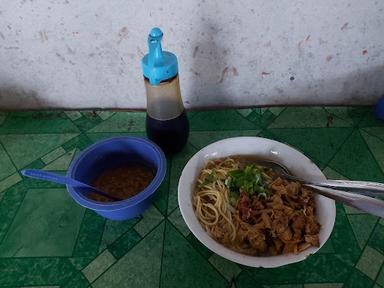 MIE AYAM + SOTO MUNDON